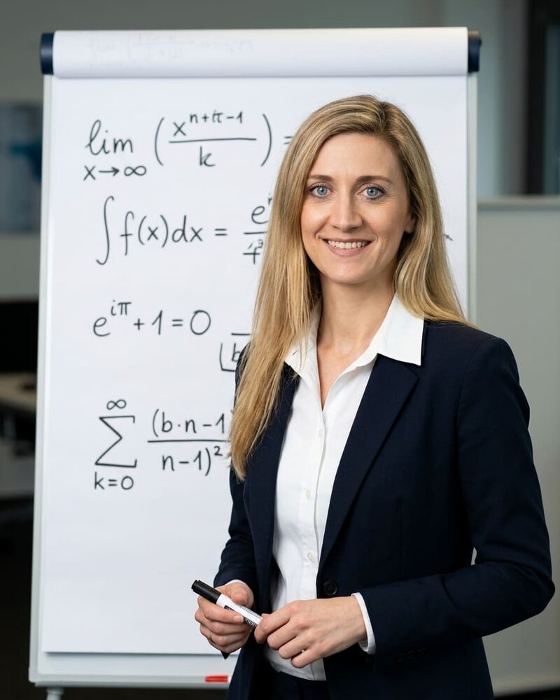 Prof. Dr. Nina Hubig
